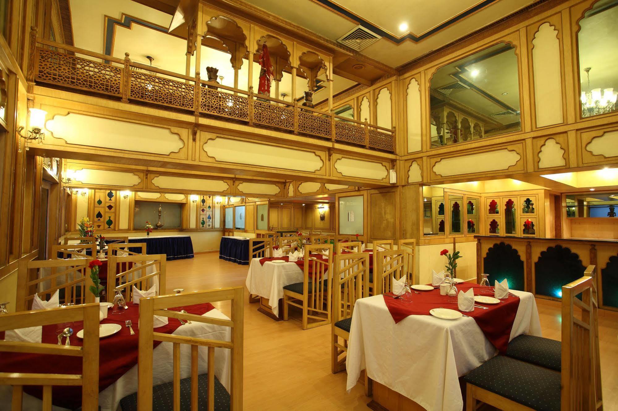 Hotel Om Tower Jaipur Luaran gambar