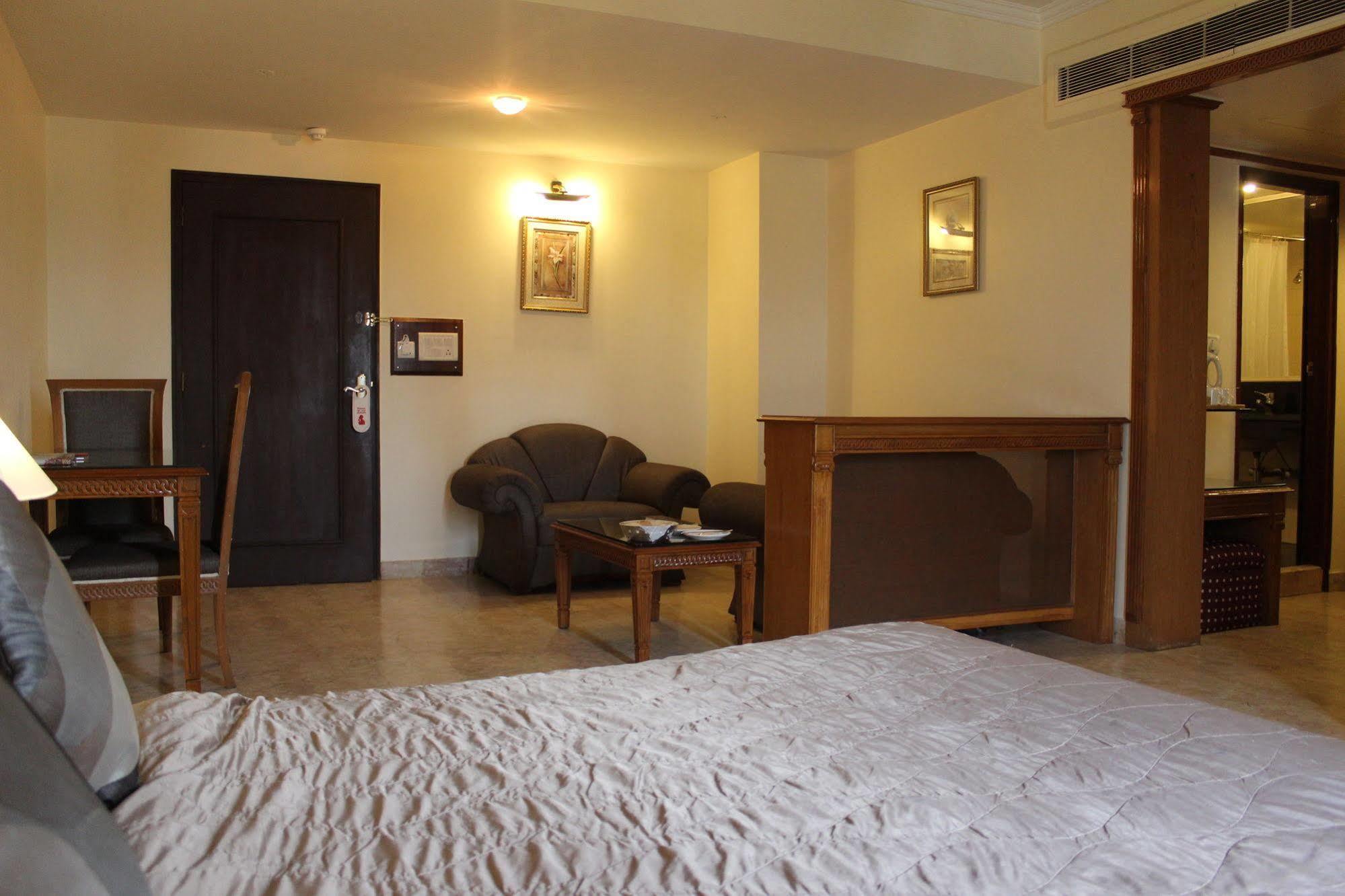 Hotel Om Tower Jaipur Luaran gambar