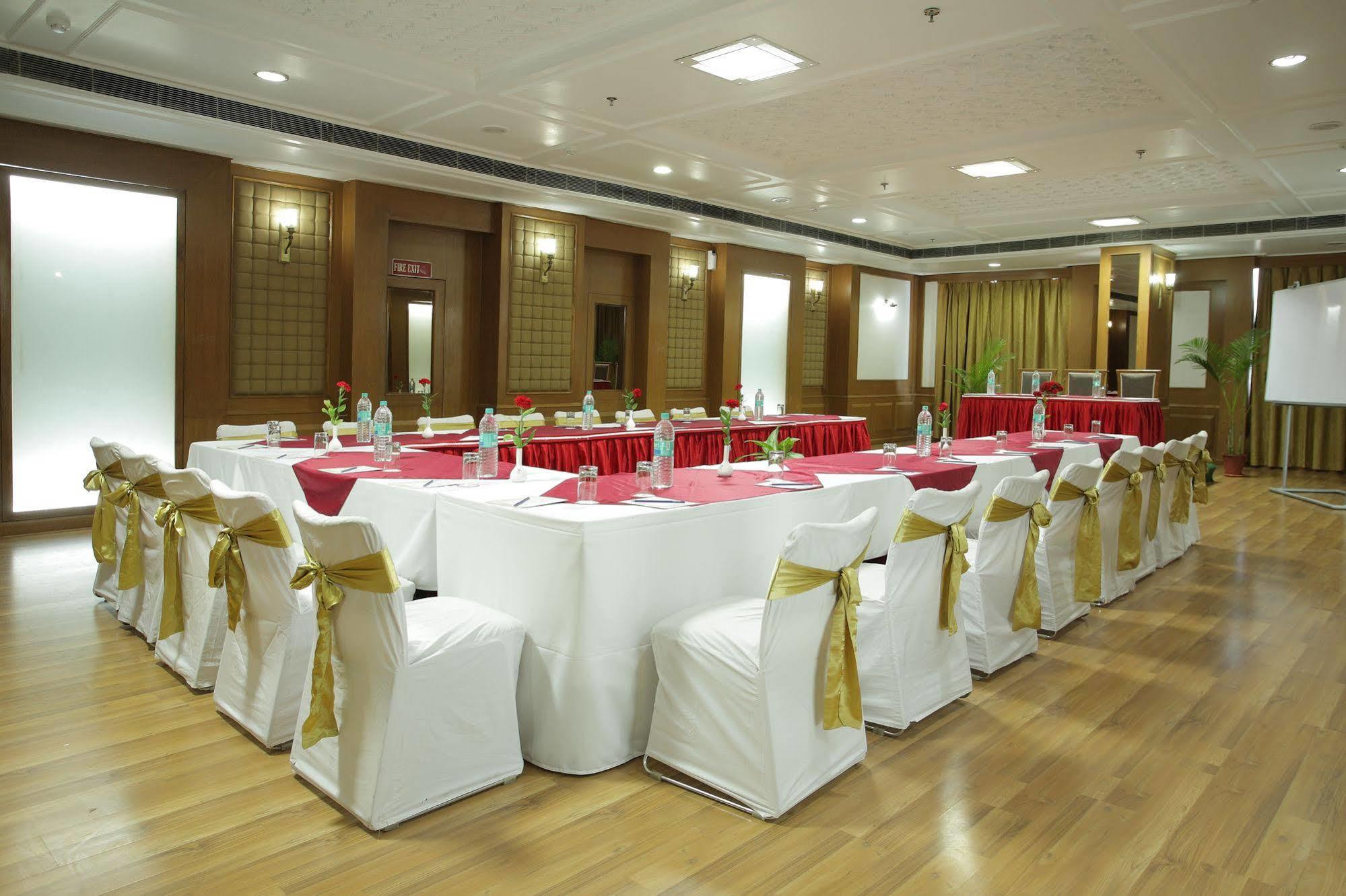 Hotel Om Tower Jaipur Luaran gambar
